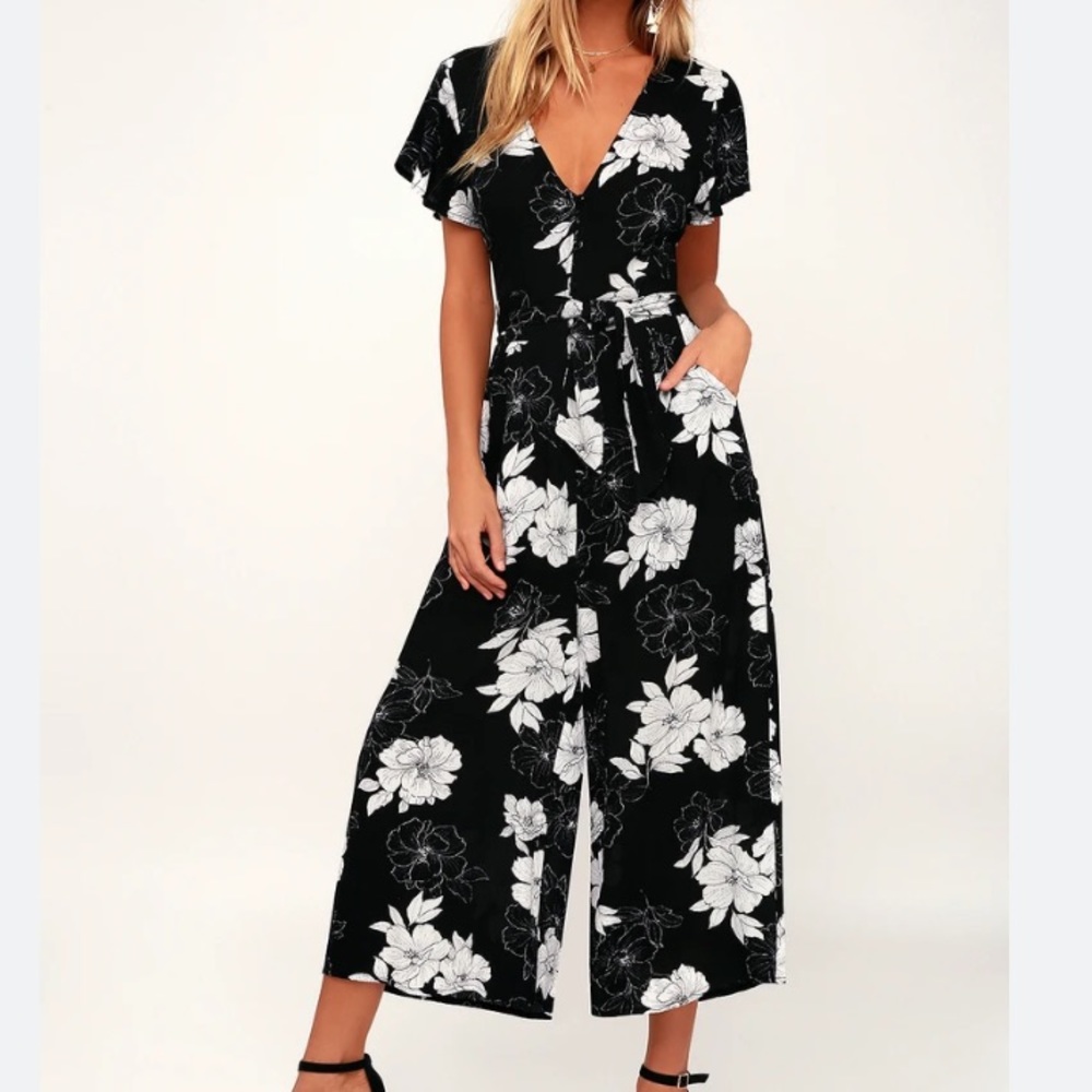 Lulus black and white floral jumpsuit